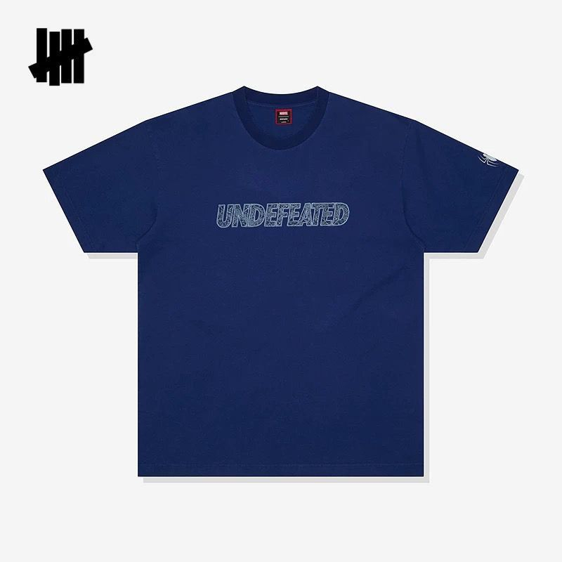 T-shirt unisex a maniche corte - Streetwear Brand Undefeated recensione e prezzo