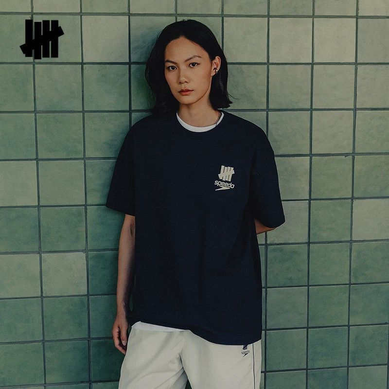Maglietta a maniche corte unis - Streetwear Brand Undefeated recensione e prezzo