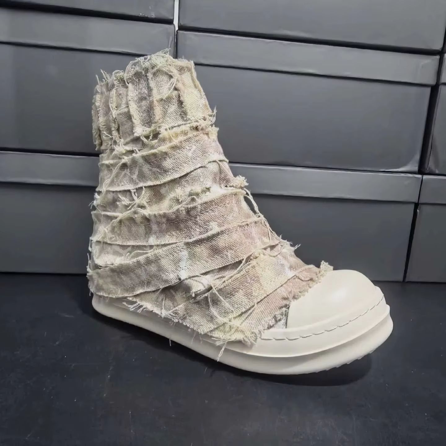 Scarpe da Uomo di Marca, Casua - Streetwear Brand Luxury recensione e prezzo