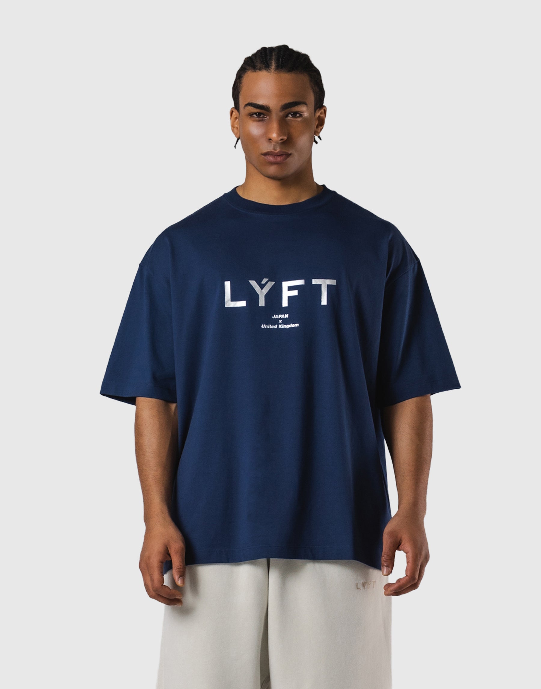 T-shirt grafica bianca con log - Streetwear Brands Logo recensione e prezzo