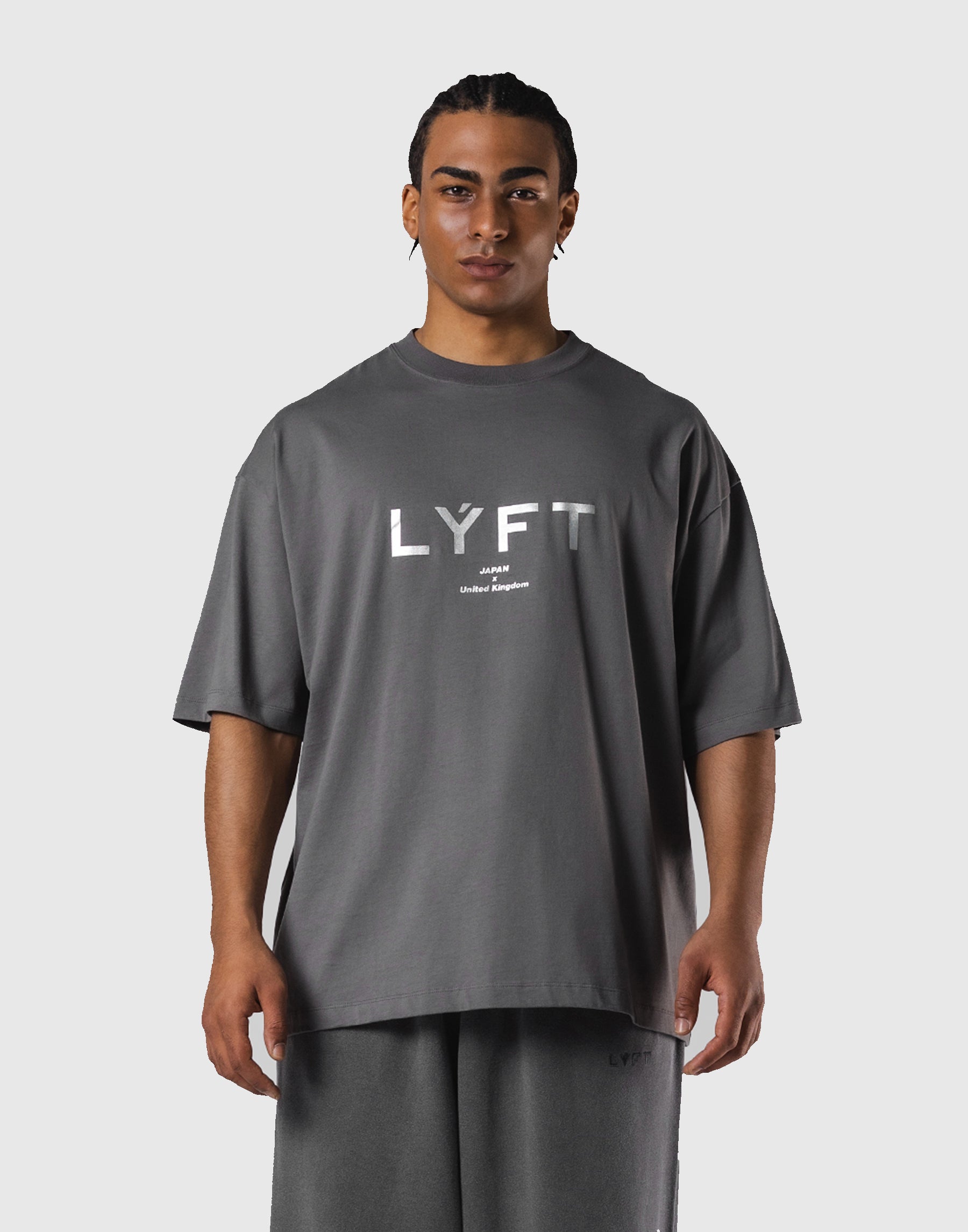 T-shirt grafica bianca con log - Streetwear Brands Logo recensione e prezzo